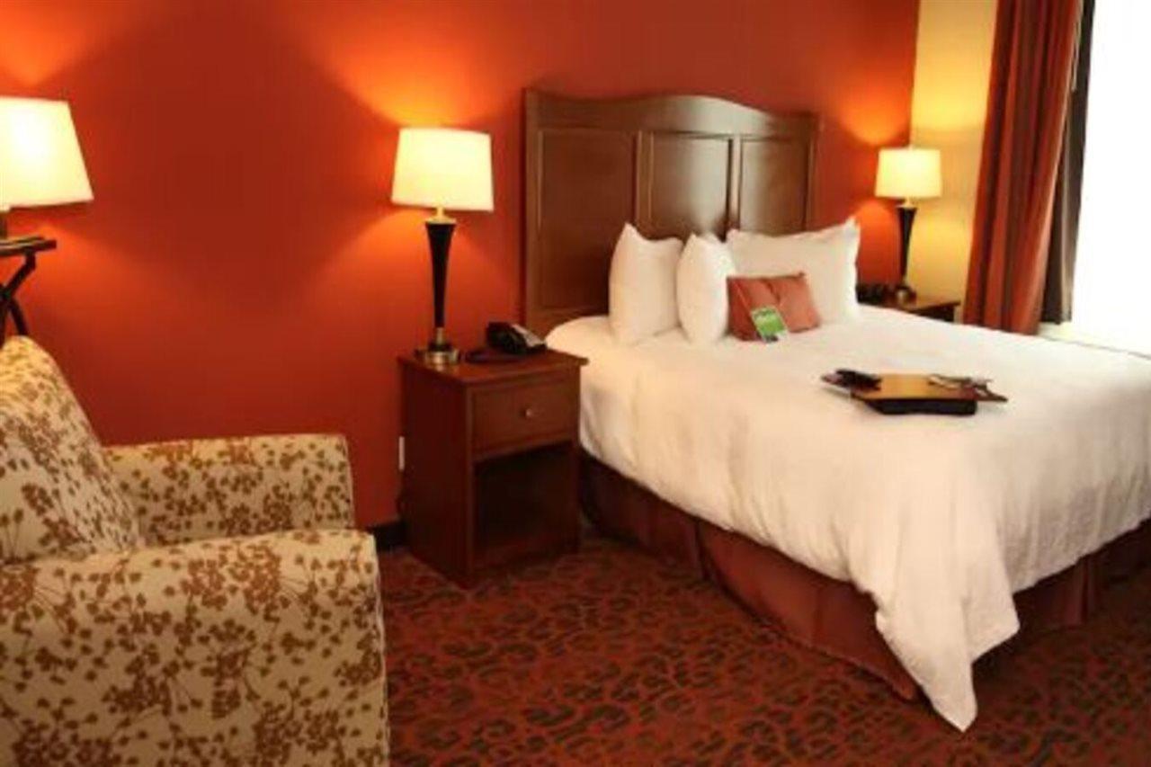 Hampton Inn & Suites Bastrop Eksteriør bilde