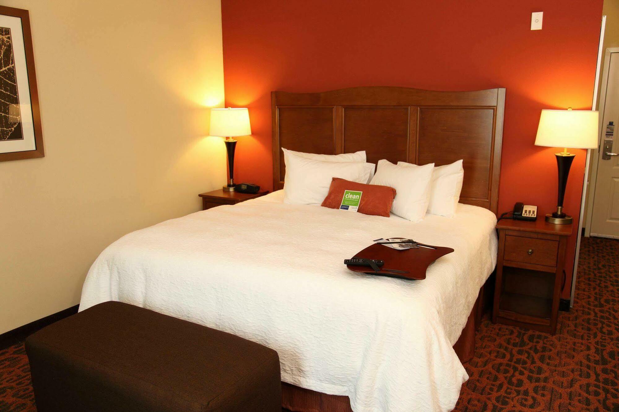 Hampton Inn & Suites Bastrop Rom bilde